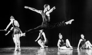 זוז במחול סטודיו לריקוד במודיעין