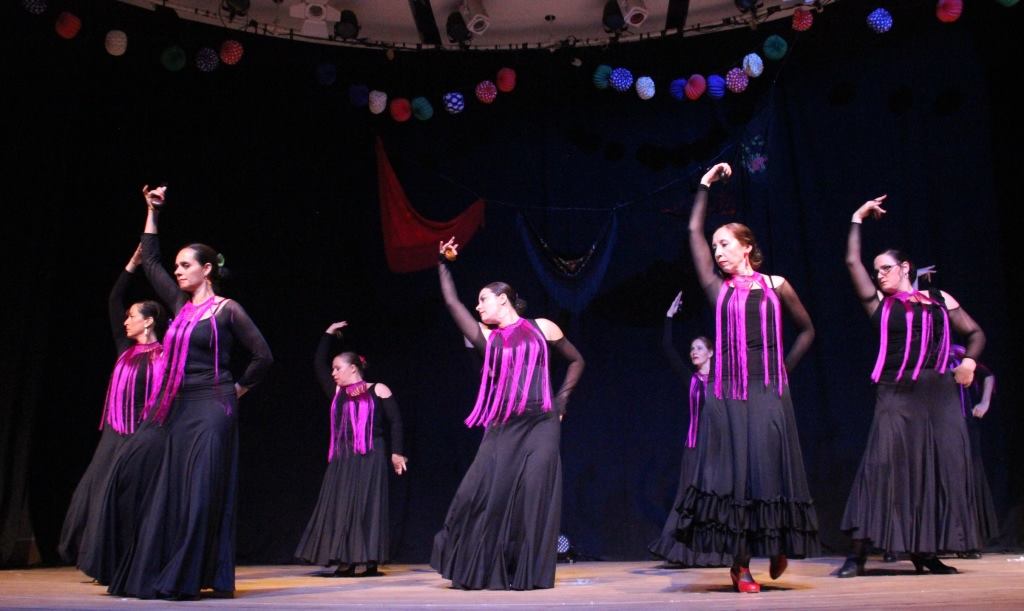 זוז במחול - פלמנקו נשים